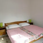 In With Terrace, Air Conditioning, Wi-fi, Washing Machine Apartament *