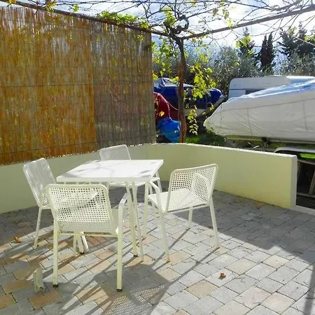In With Terrace, Air Conditioning, Wi-fi, Washing Machine *