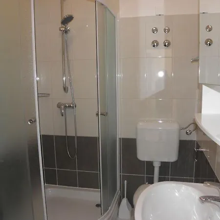 In With Terrace, Air Conditioning, Wi-fi, Washing Machine *