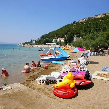 In With Terrace, Air Conditioning, Wi-fi, Washing Machine Duće