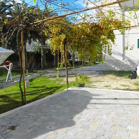 Apartment In With Terrace, Air Conditioning, Wi-fi, Washing Machine *